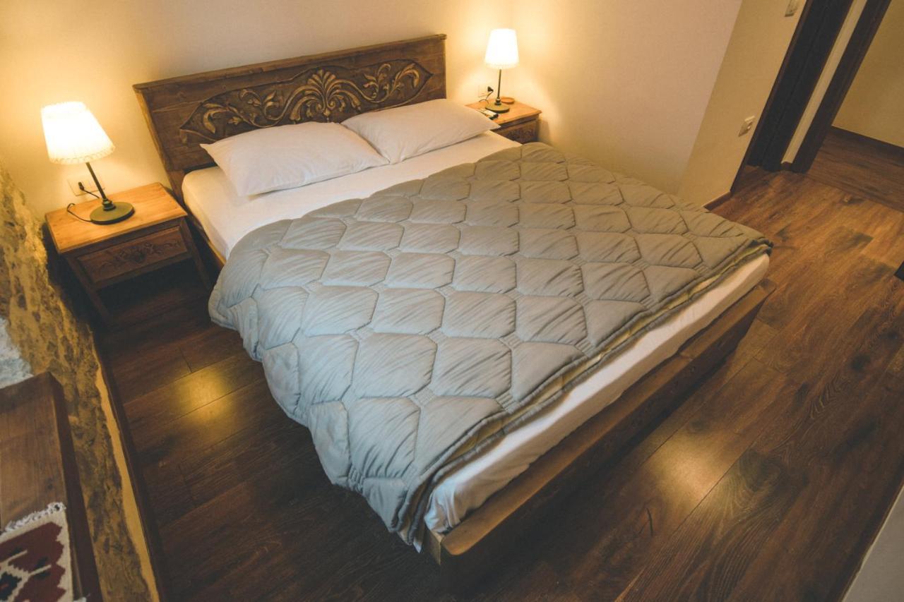 Hotel 4 Gjirokastër